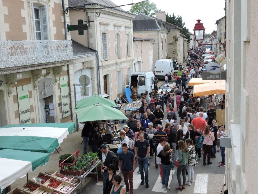 Lire la suite à propos de l’article Vide grenier 1er mai 2019